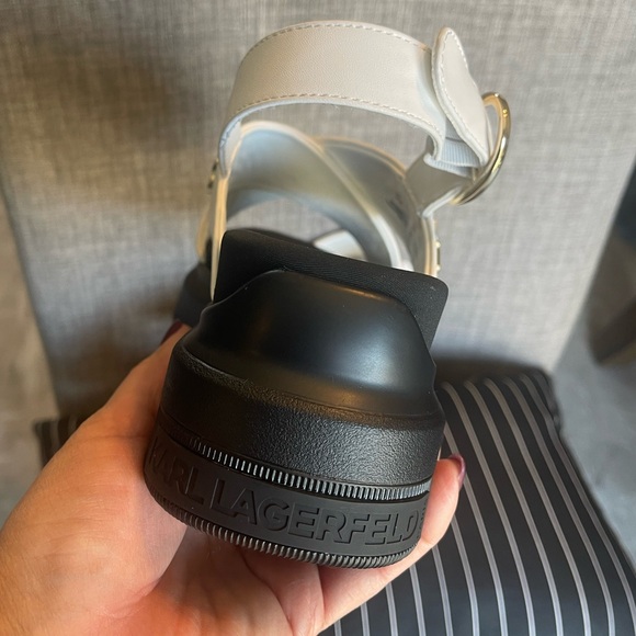 KARL LAGERFELD PARIS Tilda Graphic Pin Sandals NWOT - Picture 8 of 11